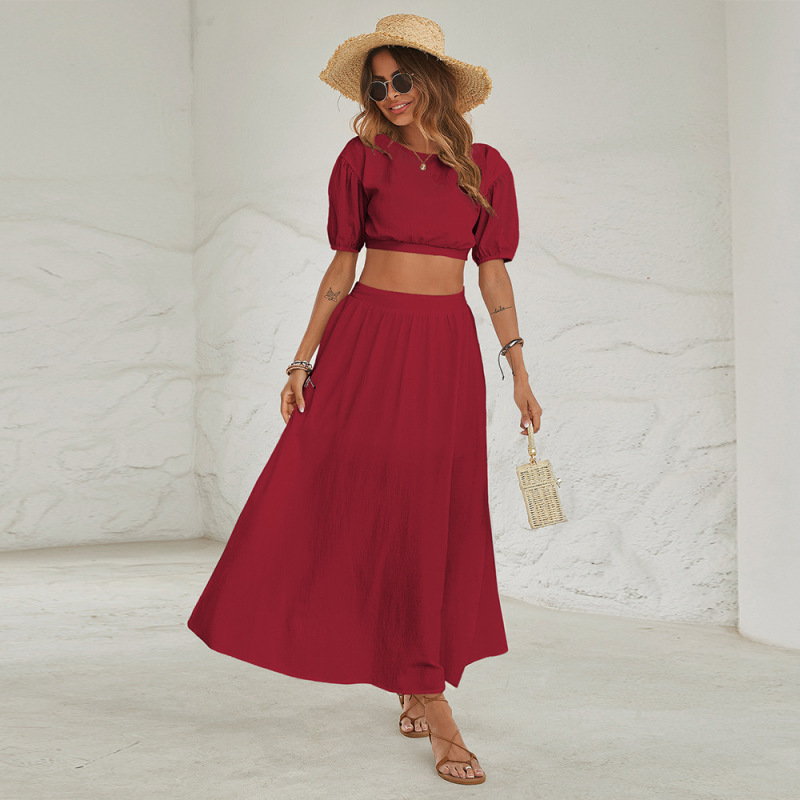 Women Summer Vacation Solid Color Short-Sleeved Short Top And Long Skirt Fashion Two Pieces Set