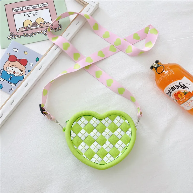 Kids Girls Fashion Sweet Candy Color Heart Shaped Silicone Mini Crossbody Bag