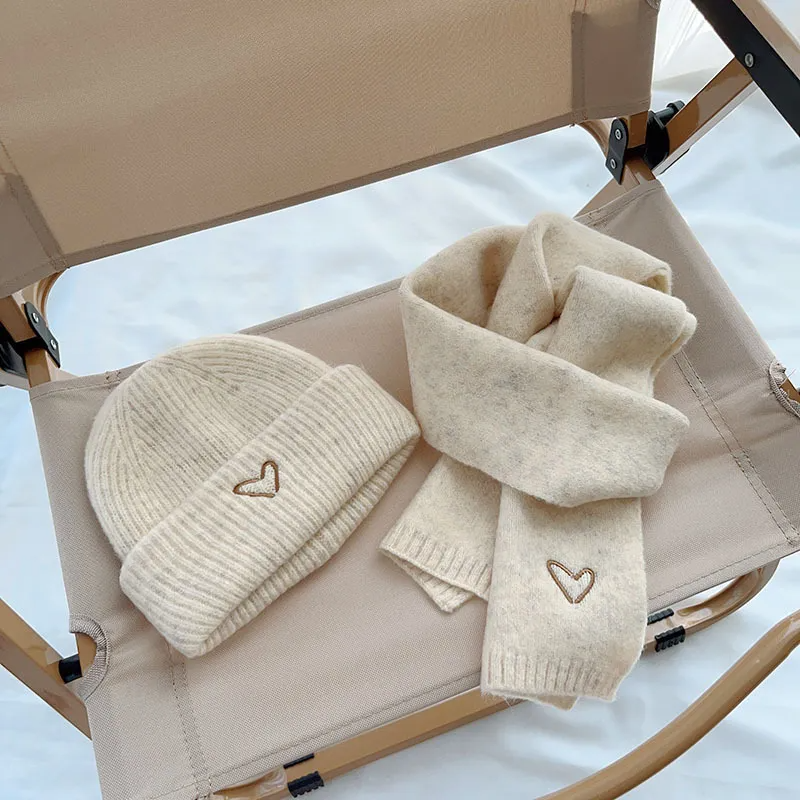 Kids Unisex Fashion Casual Versatile Heart Shaped Embroidery Knitwear Scarf Hat Sets