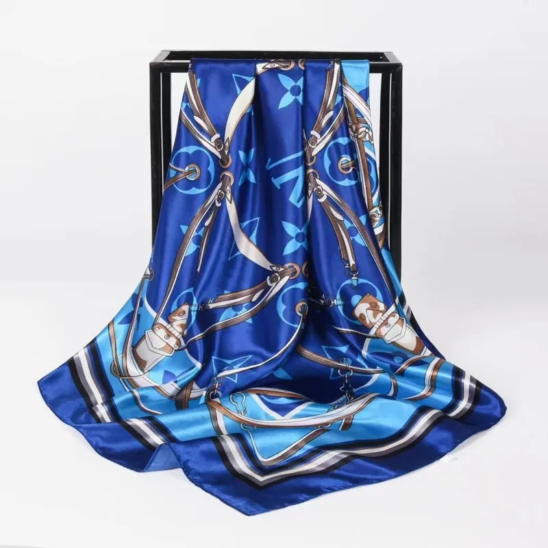 (Buy 1 Get 2) Women'S Fashion Fashion Chain Floral Print Imitation Silk Satin Silk Scarf