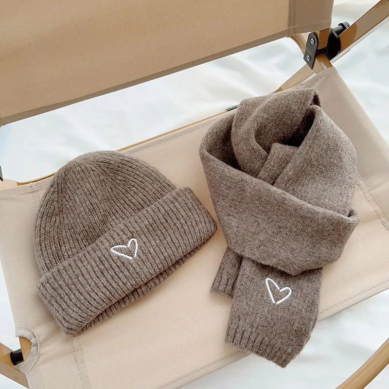 Kids Unisex Fashion Casual Versatile Heart Shaped Embroidery Knitwear Scarf Hat Sets