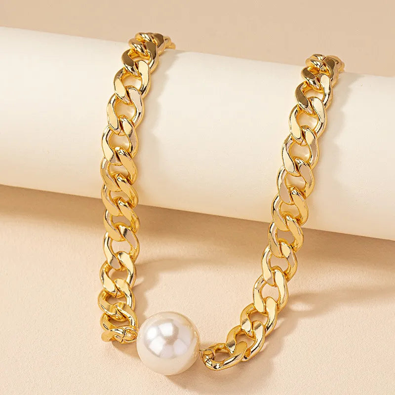 Simple Personality Imitation Pearl Clavicle Chain Necklace