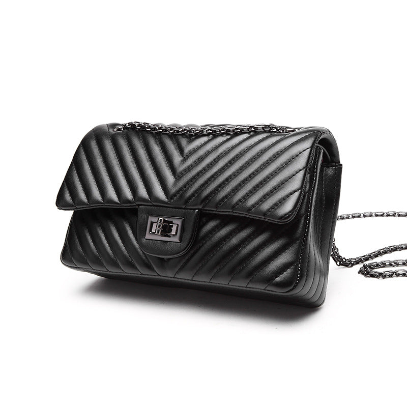 V-chain ladies bag