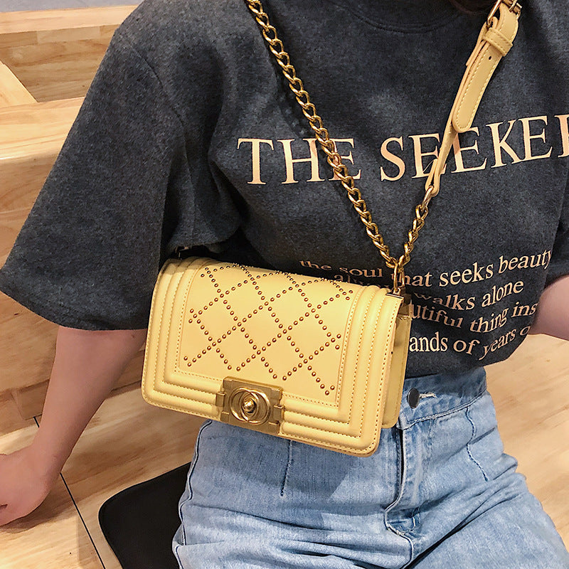 Chain simple diagonal bag