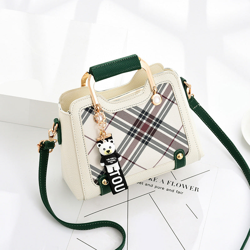 Large capacity crossbody bag