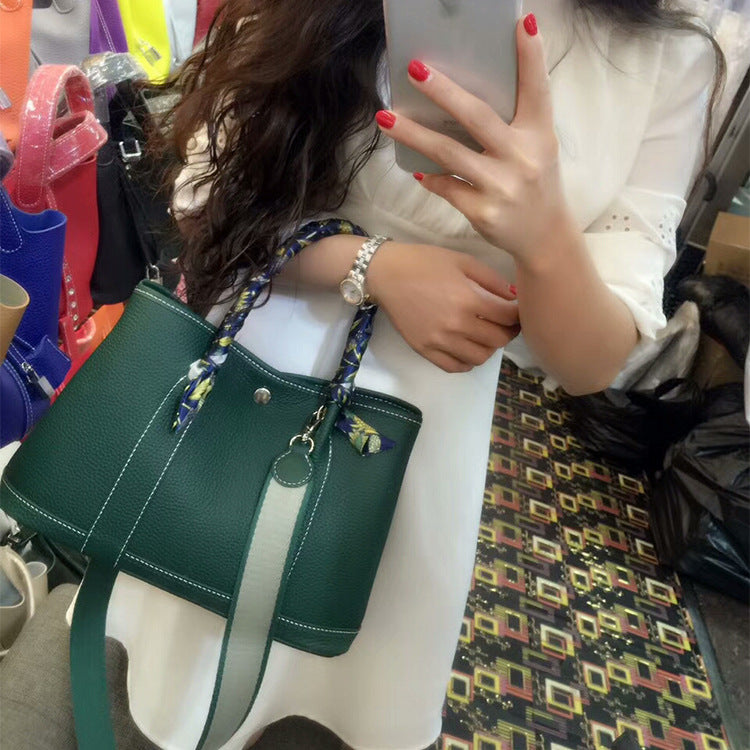 Ladies lychee pattern leather bag
