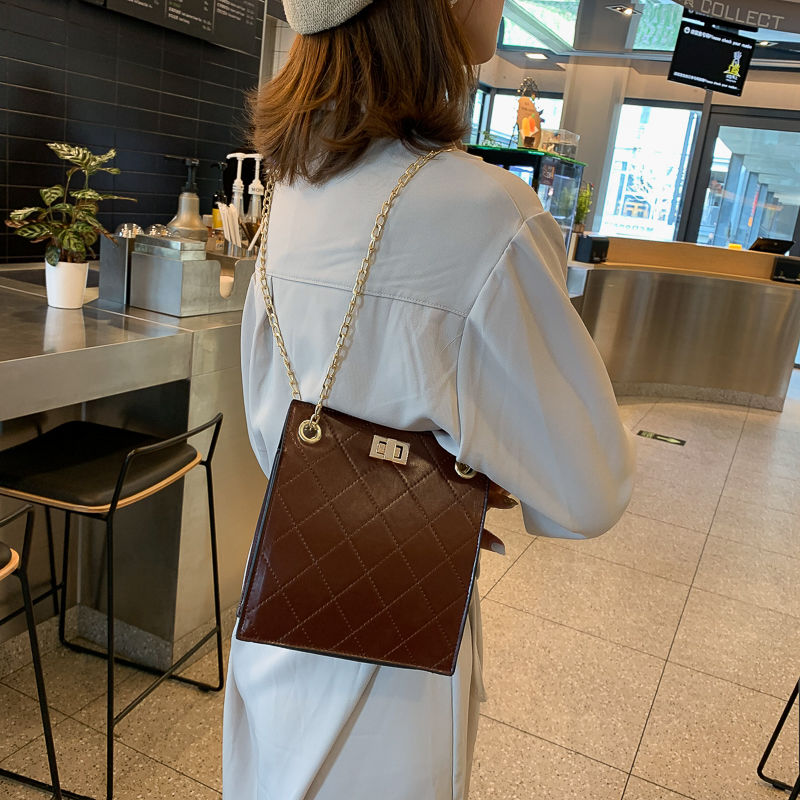 High-Quality Western-Style Messenger Bag