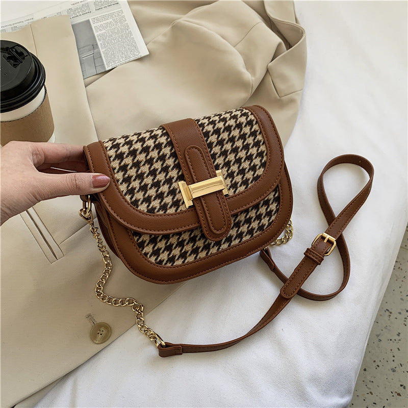 Fashion Chain Crossbody Bag All-Match Ins Woolen Saddle Bag