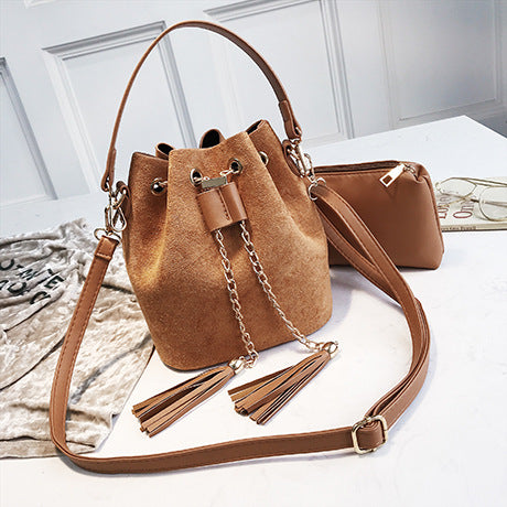 Single Shoulder Messenger Bag Personalized Chain Tassel Bucket Bag