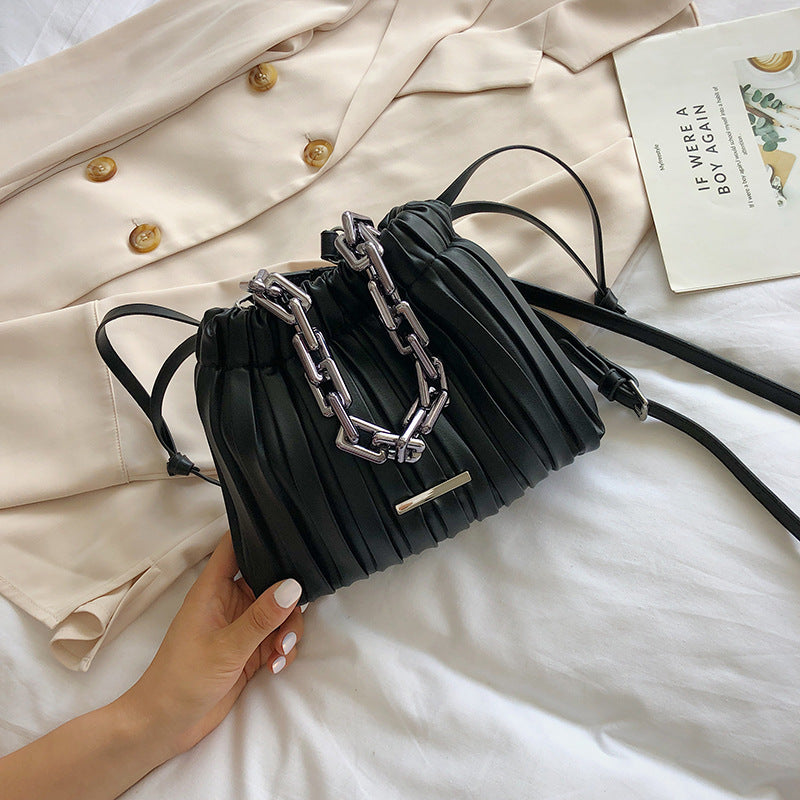 Portable Chain Bag, Pleated Drawstring Bucket Bag, Fashionable