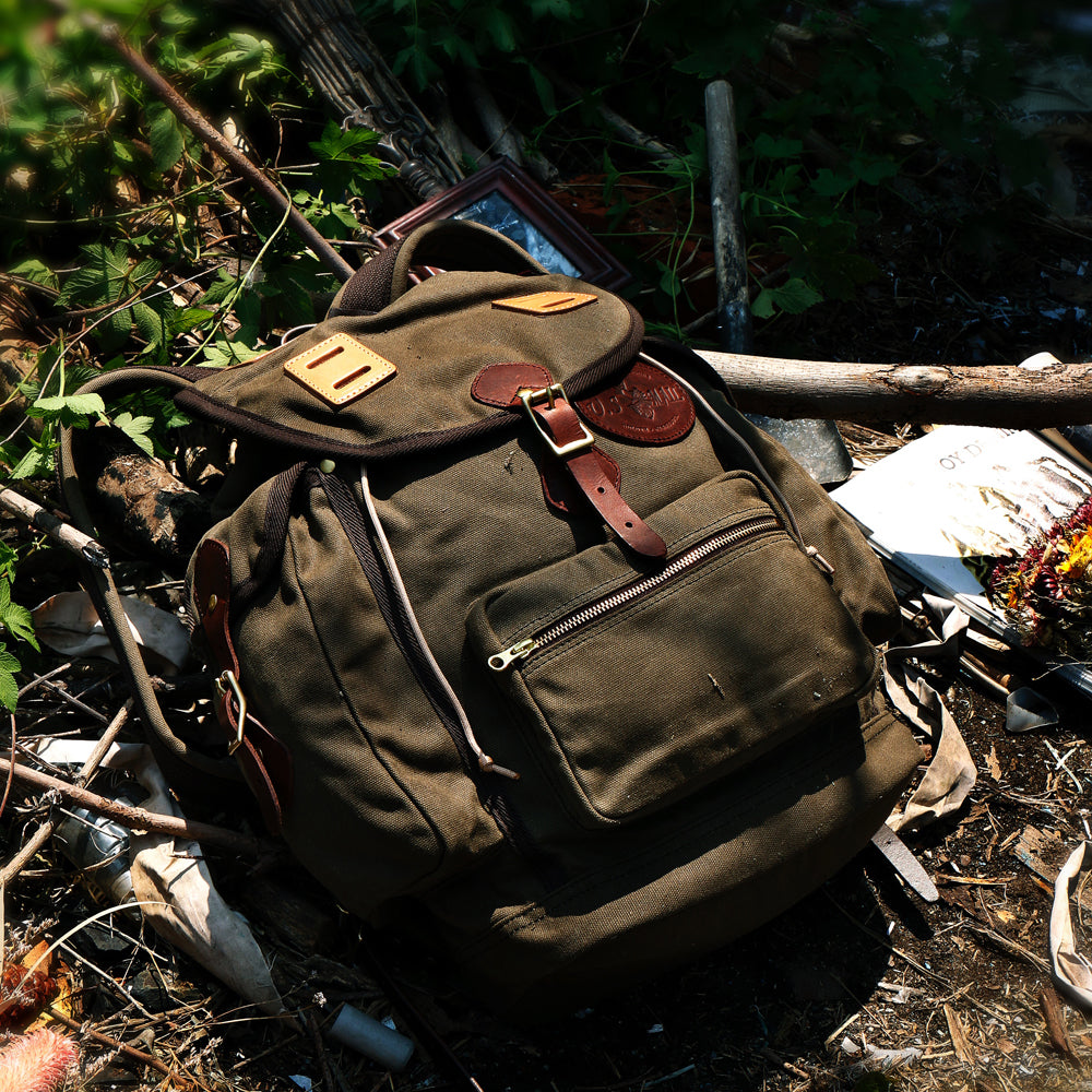 American Retro FR825 Same Heavy Oil Wax Water Repellent Canvas Outdoor Long-distance Backpack