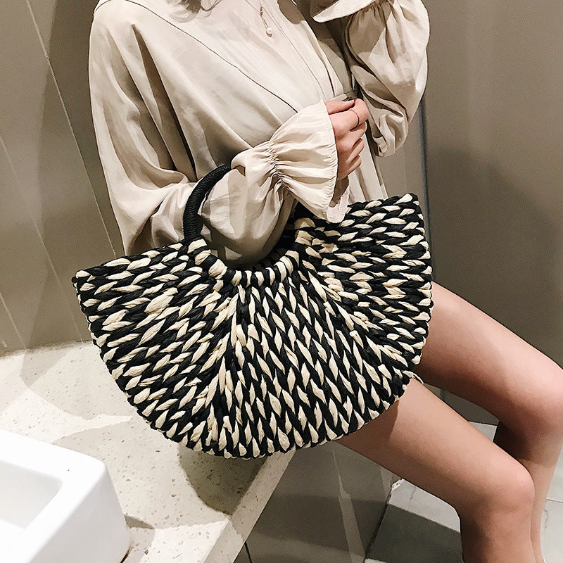 Large-capacity Woven Bag Semicircle Color-block Woven Handbag