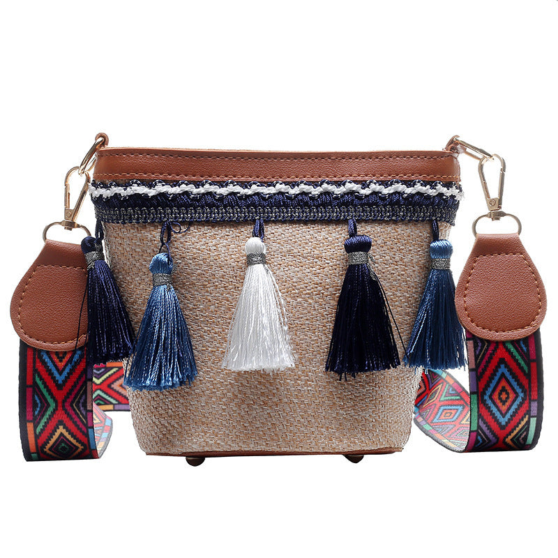 Ladies straw woven shoulder bag bucket bag