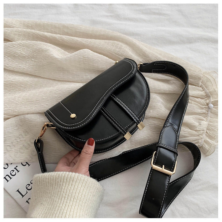 Retro single shoulder messenger female bag