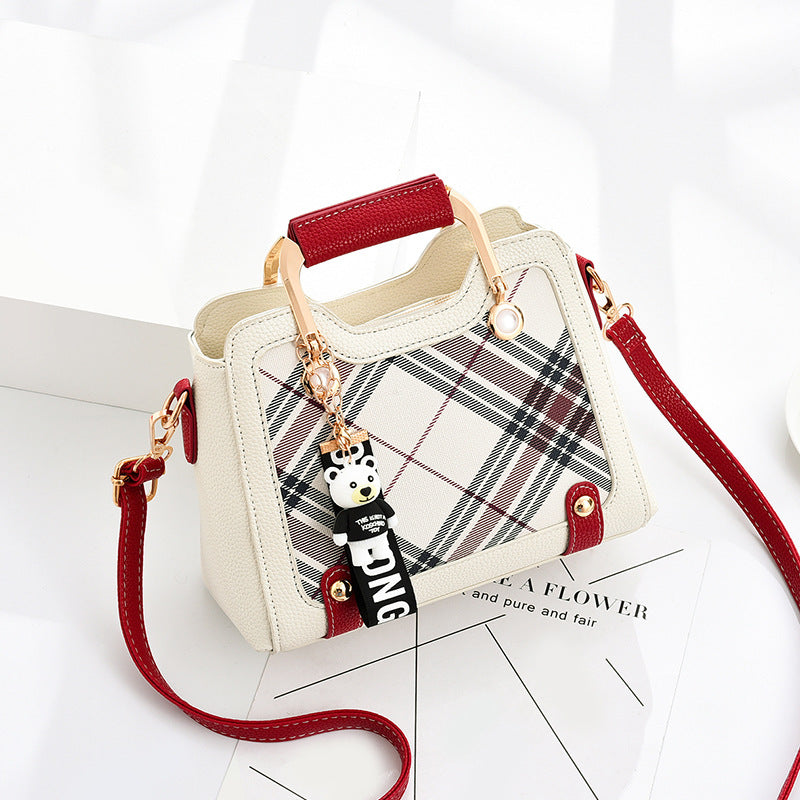 Large capacity crossbody bag