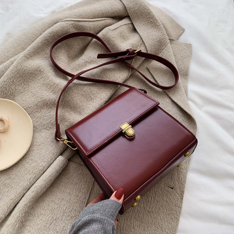 Messenger bag fashion simple small square bag