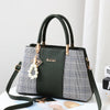 Pearl Pendant Handbag Sweet Lady Stitching One-Shoulder Messenger Bag