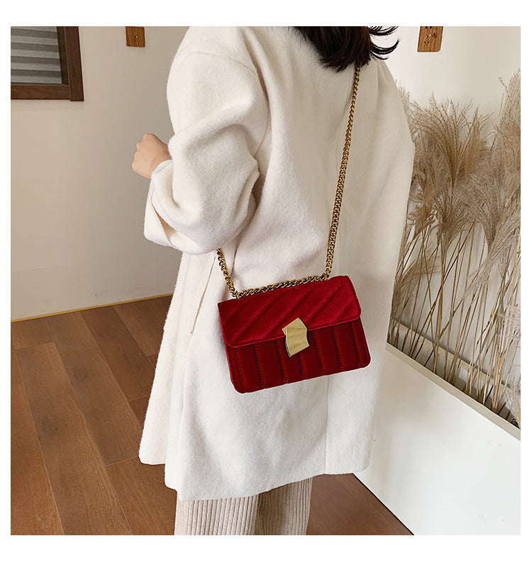 Velvet chain shoulder small fashion square bag