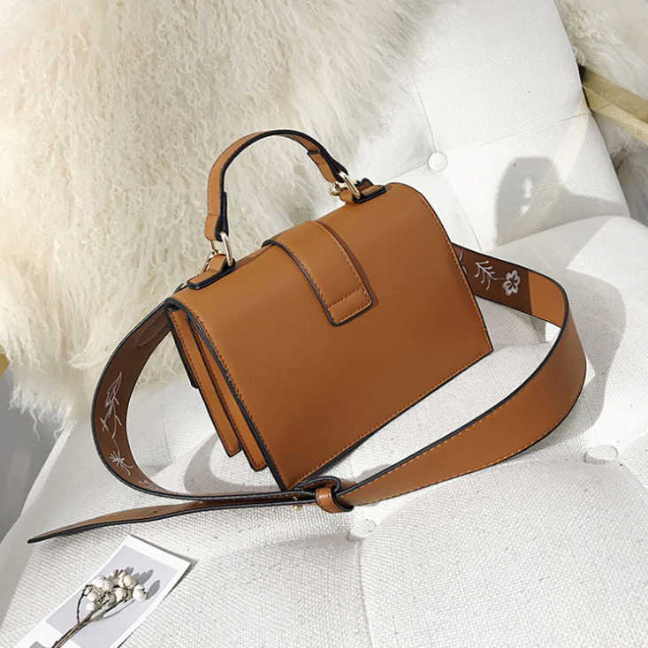 Embroidery small square bag