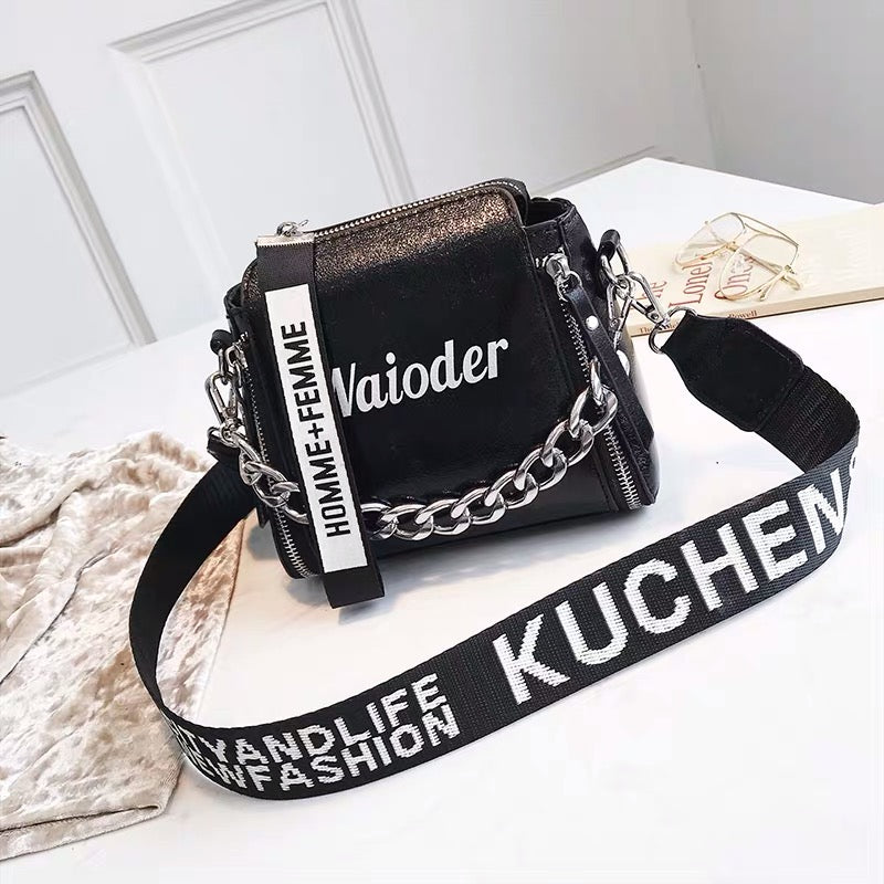 Letter bucket bag