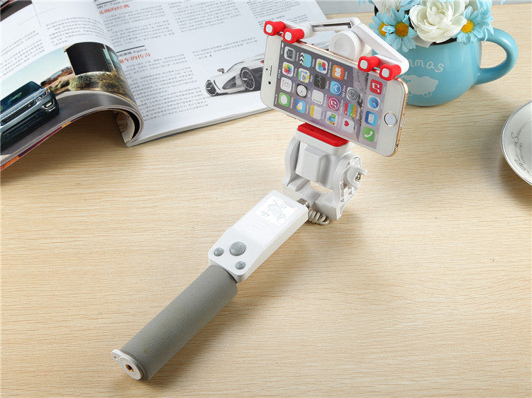 Panoramic 360 rotating Bluetooth selfie stick