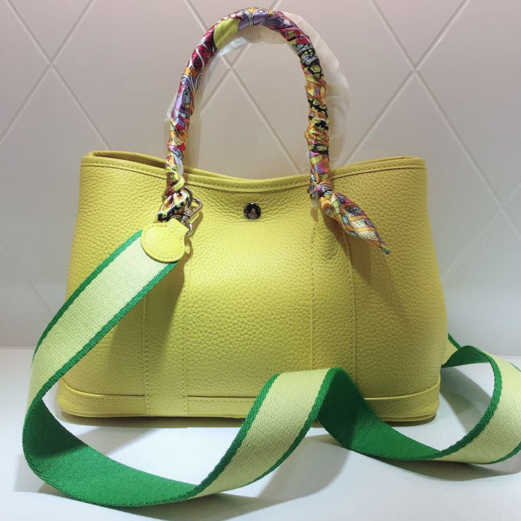 Ladies lychee pattern leather bag