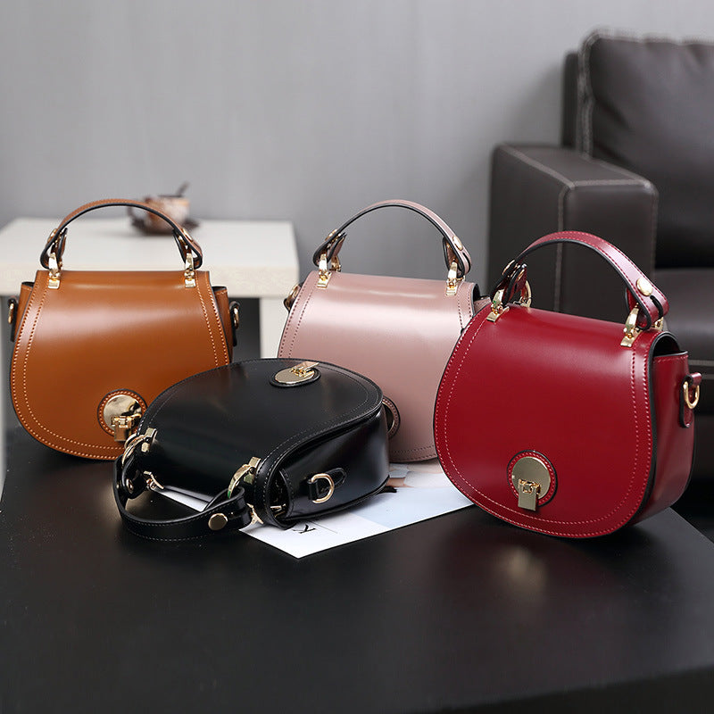 The 2021 New South Korean fashion handbag Mini Shoulder bag bag ladies handbag on behalf of a pig