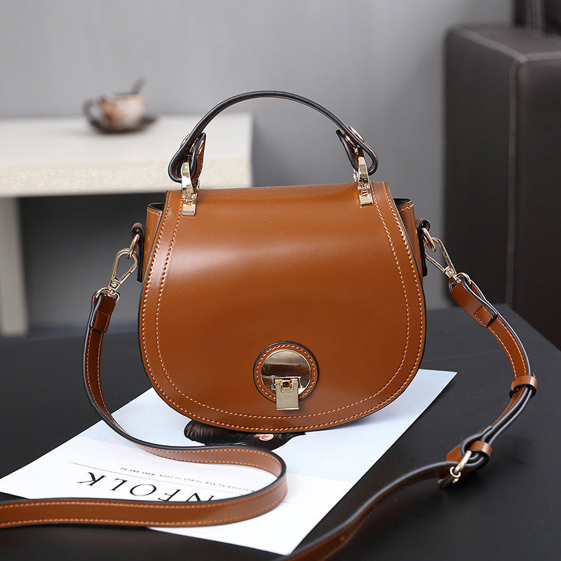 The 2021 New South Korean fashion handbag Mini Shoulder bag bag ladies handbag on behalf of a pig