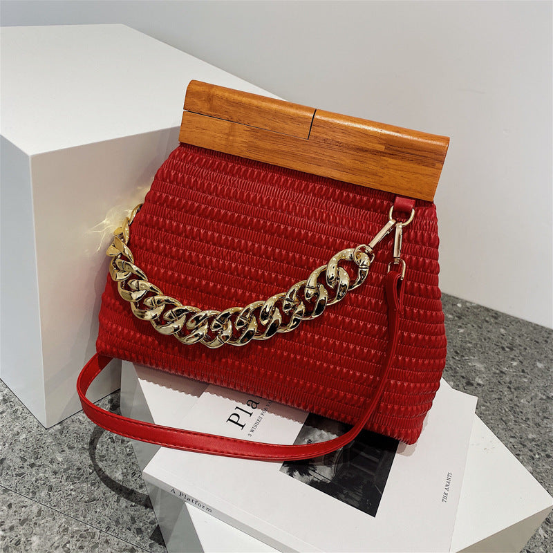 European And American Folds Portable Retro Chain Slung Fashion One-shoulder Handbag