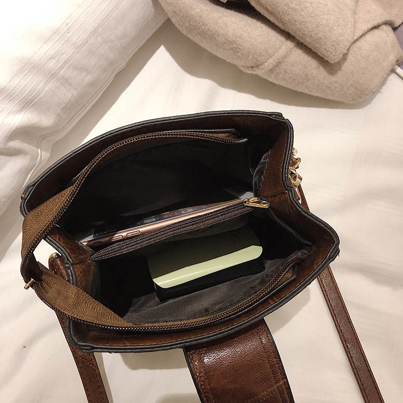 Frosted diagonal cross bag