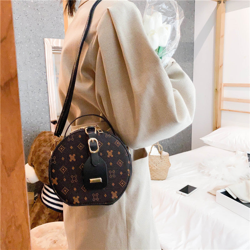 Crossbody Bag Retro Fashion Western Style Portable Round Cake Bag