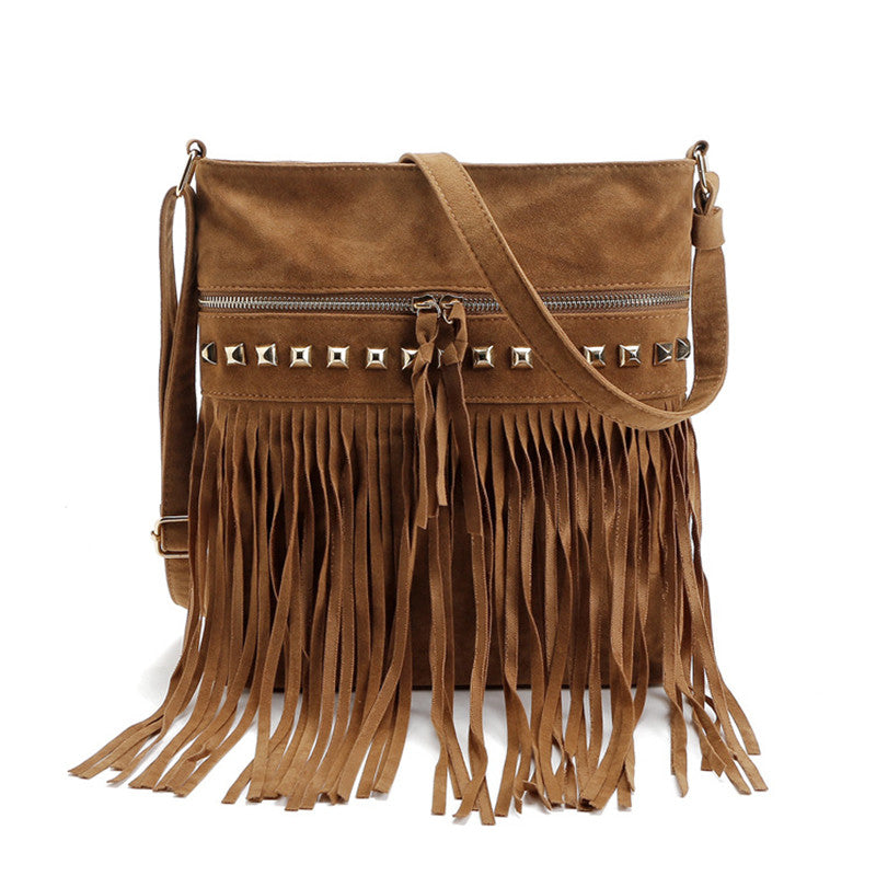 Xi Shi Velvet Rivet Tassel Bag