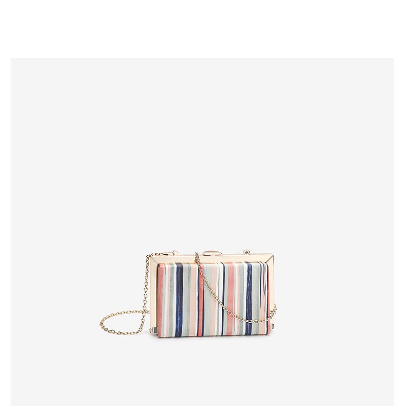 Contrasting color clip bag small square bag