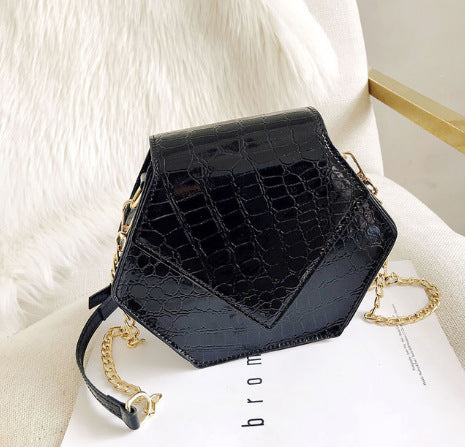 Wild oblique cross chain small square bag
