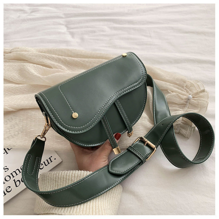 Retro single shoulder messenger female bag