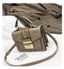 The new wave of Korean version of the wild messenger shoulder shoulder stone grain small square bag