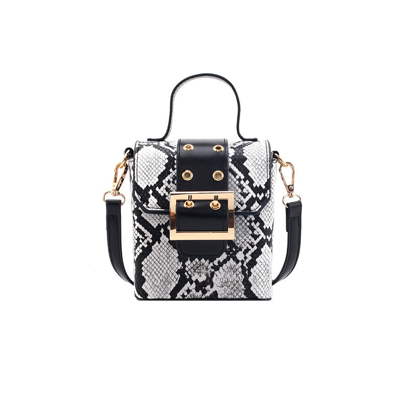 Fashion snake pattern hand bag