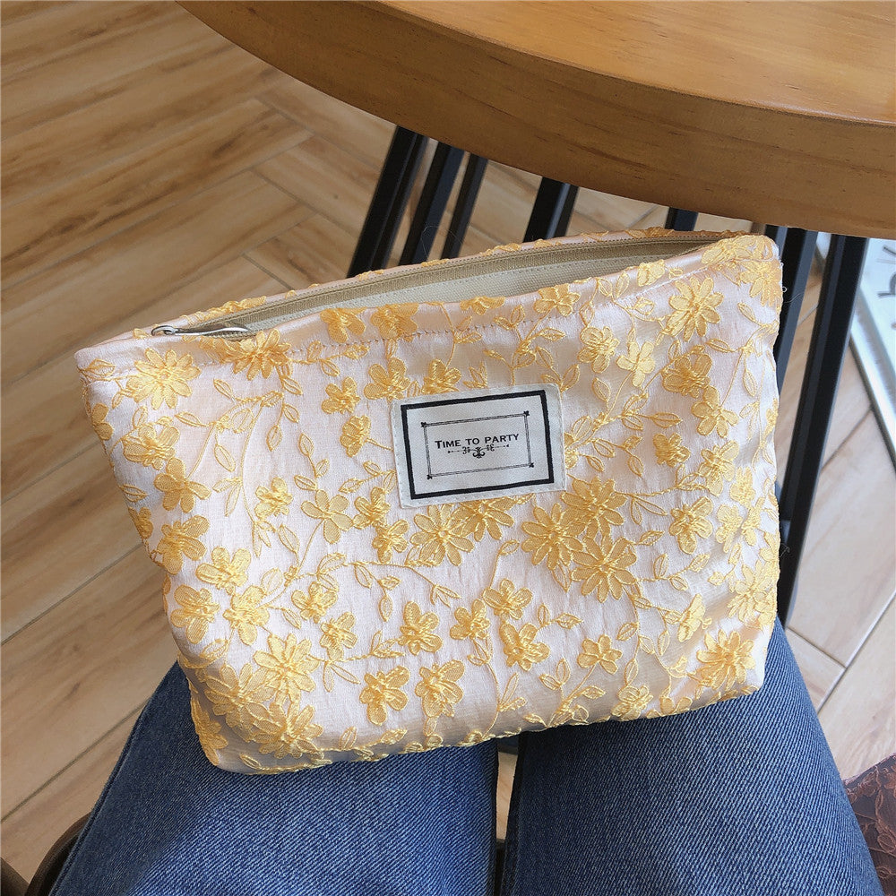 Lace Embroidered Canvas Makeup Bag Women's Hold Bag