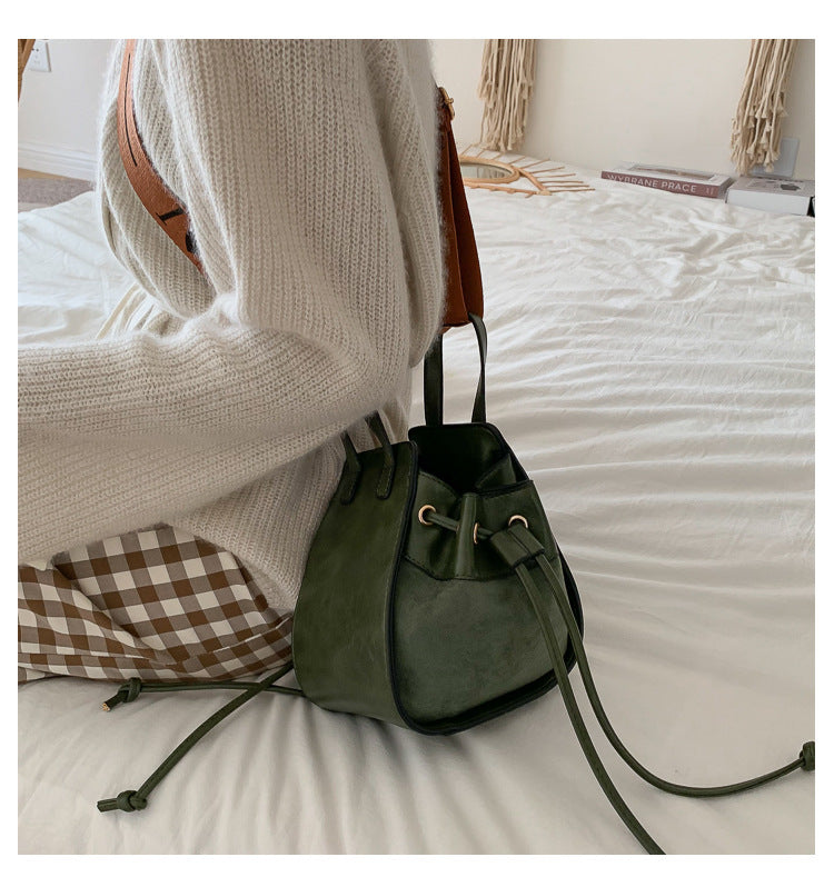 Hong Kong style vintage bucket bag