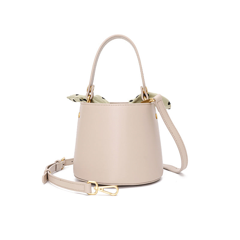 Leather bucket bag tote