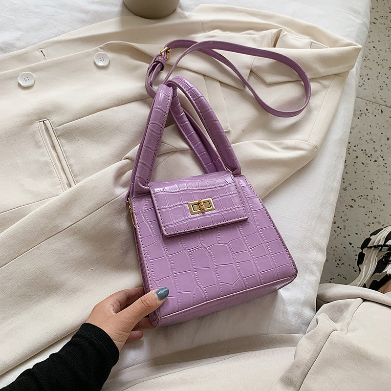 Fashionable crossbody bag