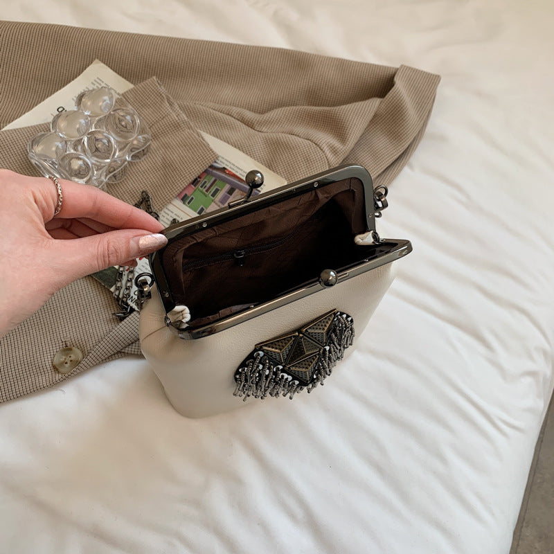 Chain Shell Crossbody Bag Harajuku Ethnic Style Metal Tassel