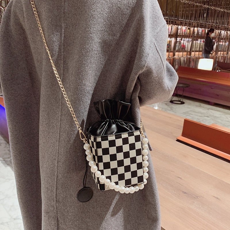 Metal Chain Pearl Beaded Fashion Women's Shoulder Bag