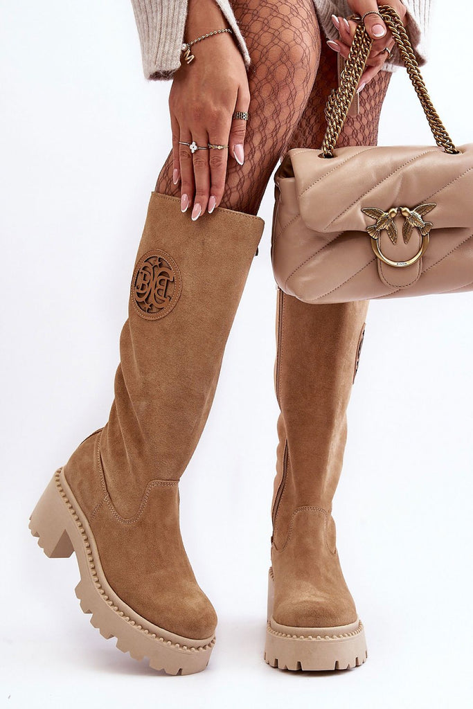 Heel boots Step in style