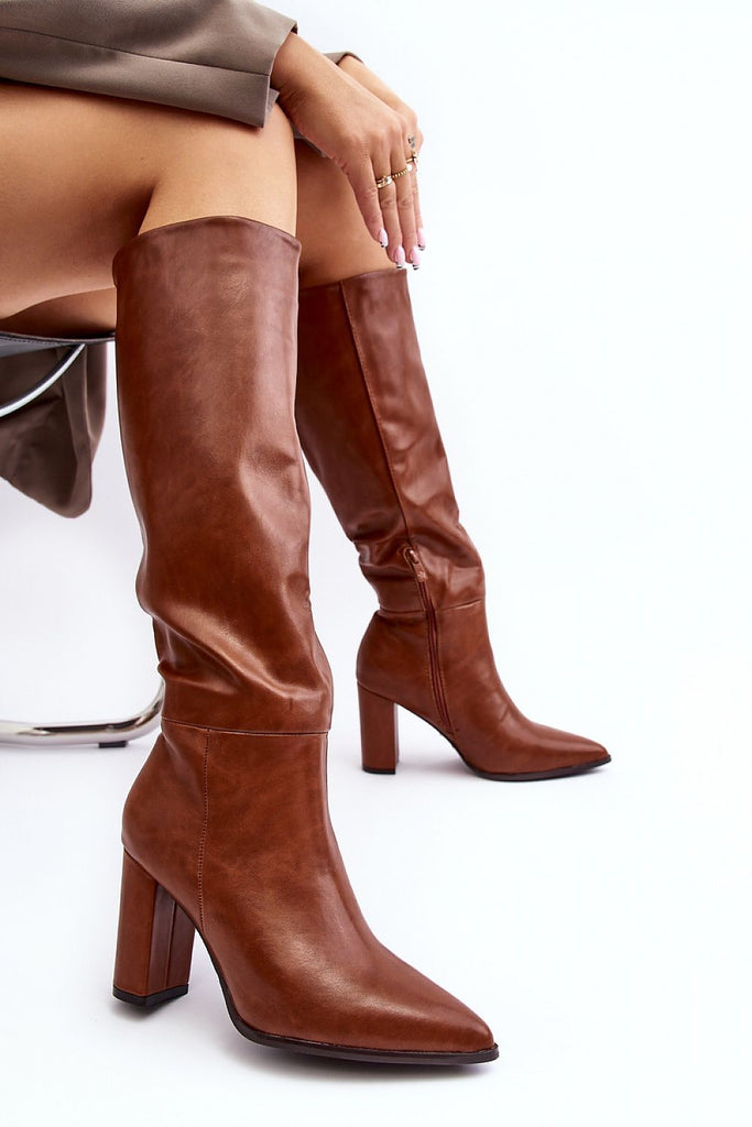 Heel boots Step in style