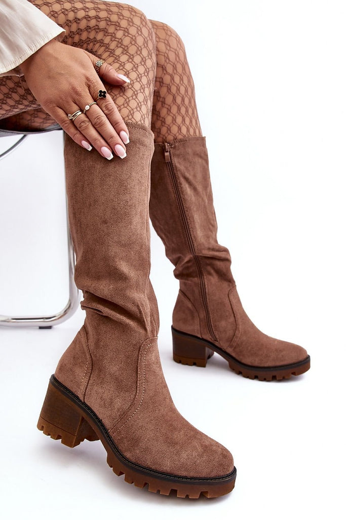 Thigh-Hight Boots Step in style