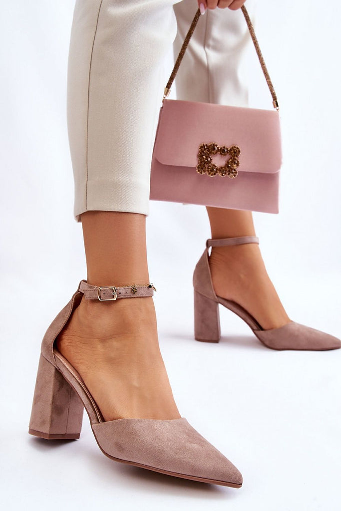 Block heel pumps Step in style