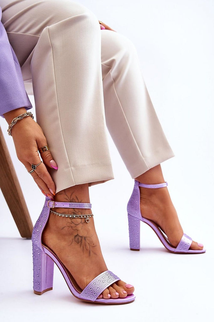 Heel sandals Step in style