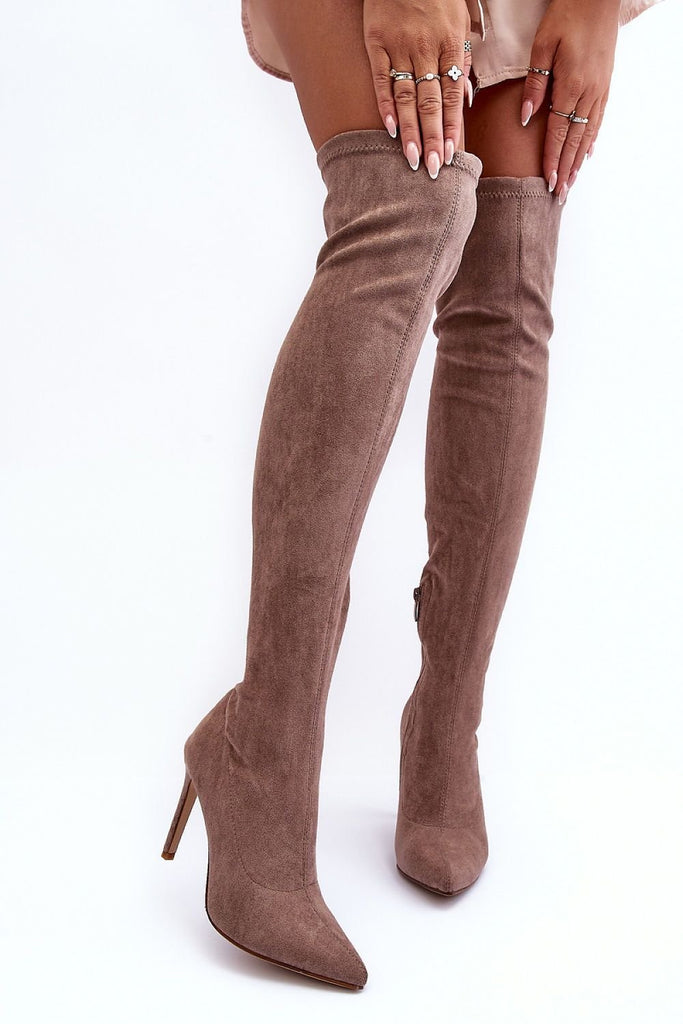 Heel boots Step in style