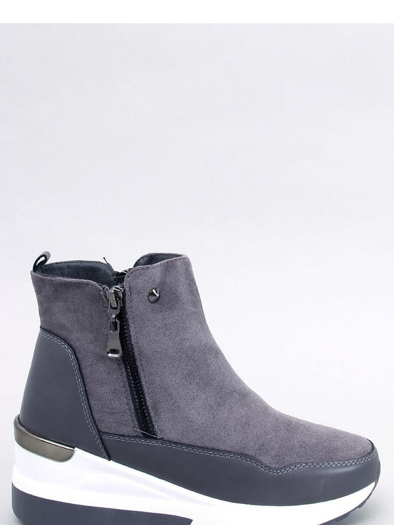 Buskin boots Inello